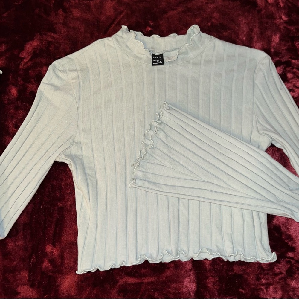 SHEIN Ribbed Top in Light Gray